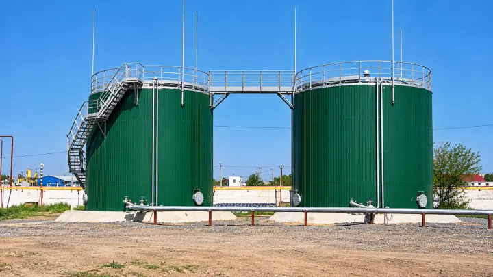 Crude Oil Storage Tanks